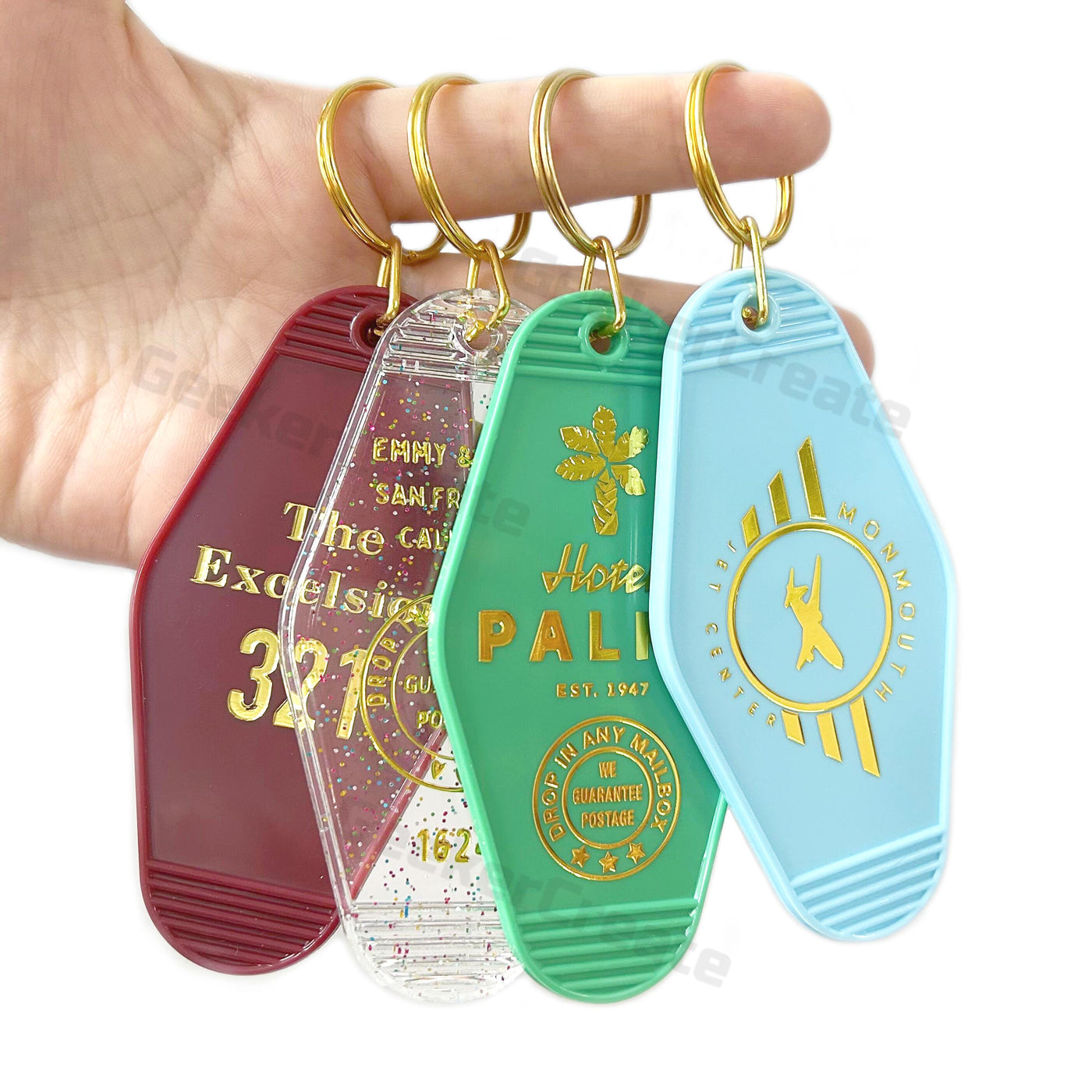 50pcs Bulk Custom Gold Foil Stamped Plastic Keychains Retro Vintage Keyrings Design For Hotel Motel Resorts