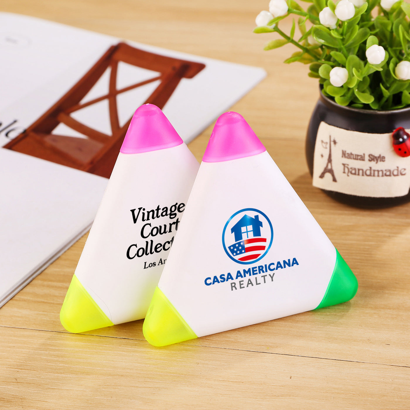 Custom Logo Triangular Shaped Highlighter For School Bookstores Office