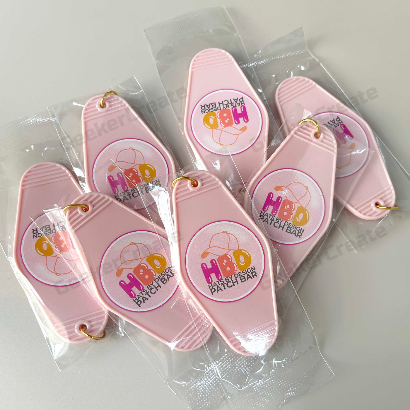 Custom Vintage Keychains Logo Print Motel Retro Plastic Luggage Tag For Business Gifts