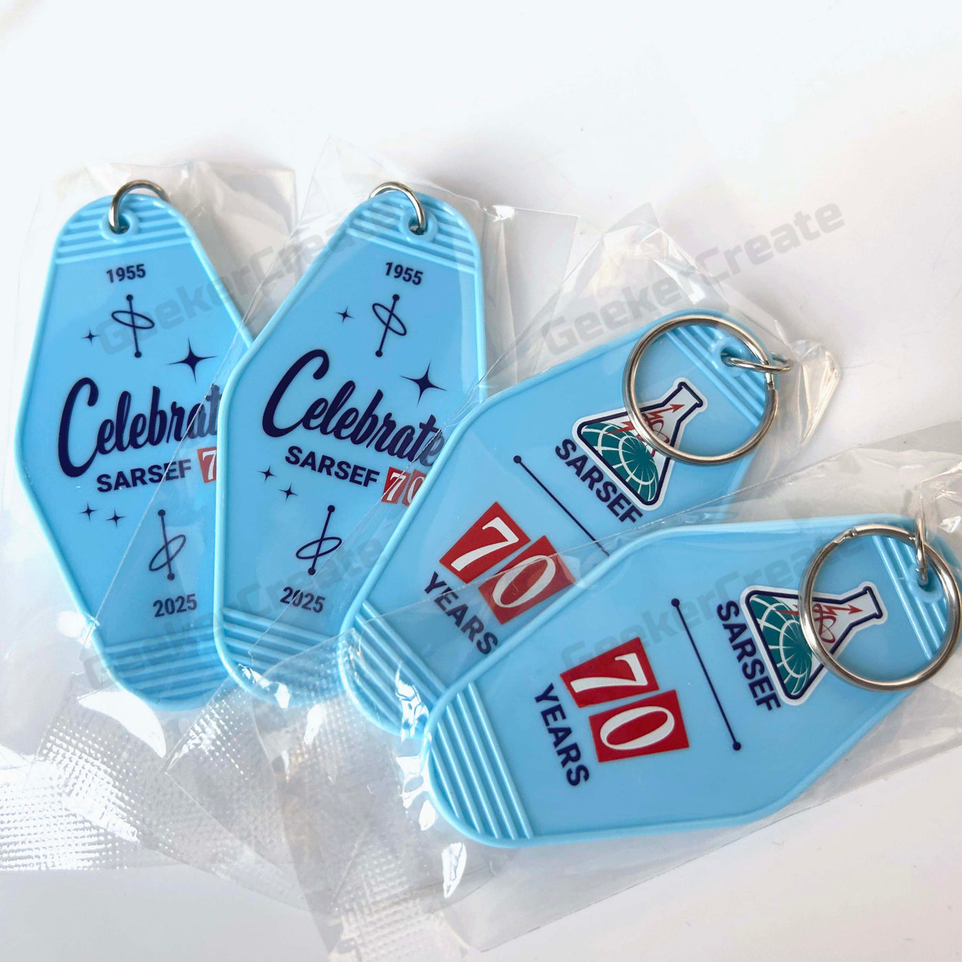 Custom Vintage Keychains Logo Print Motel Retro Plastic Luggage Tag For Business Gifts